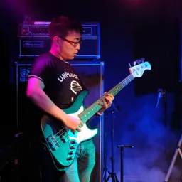 Casual profile photo